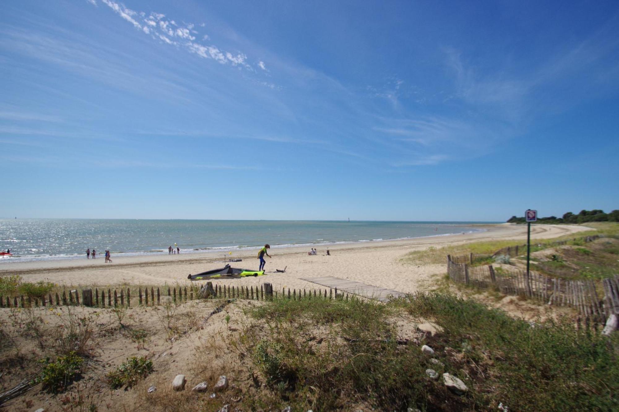 La Plage, T2 Vue Mer Rivedoux-Plage Buitenkant foto